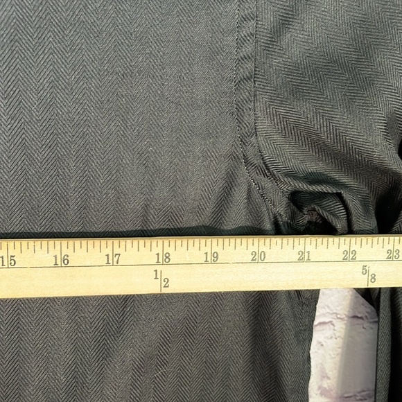 PERRY ELLIS Men's Black Dress Shirt NEW WITH TAGS. Size: Large - Picture 5 of 10
